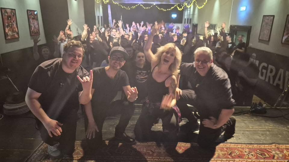 Bitterstoff live